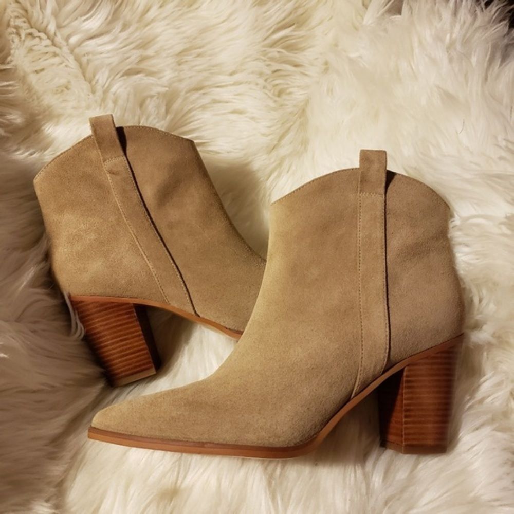 Franco Sarto • NWoB A-Ella Suede Booties